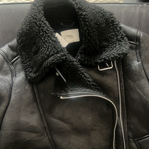 Faux Shearling Jacket - Picture 5 of 9